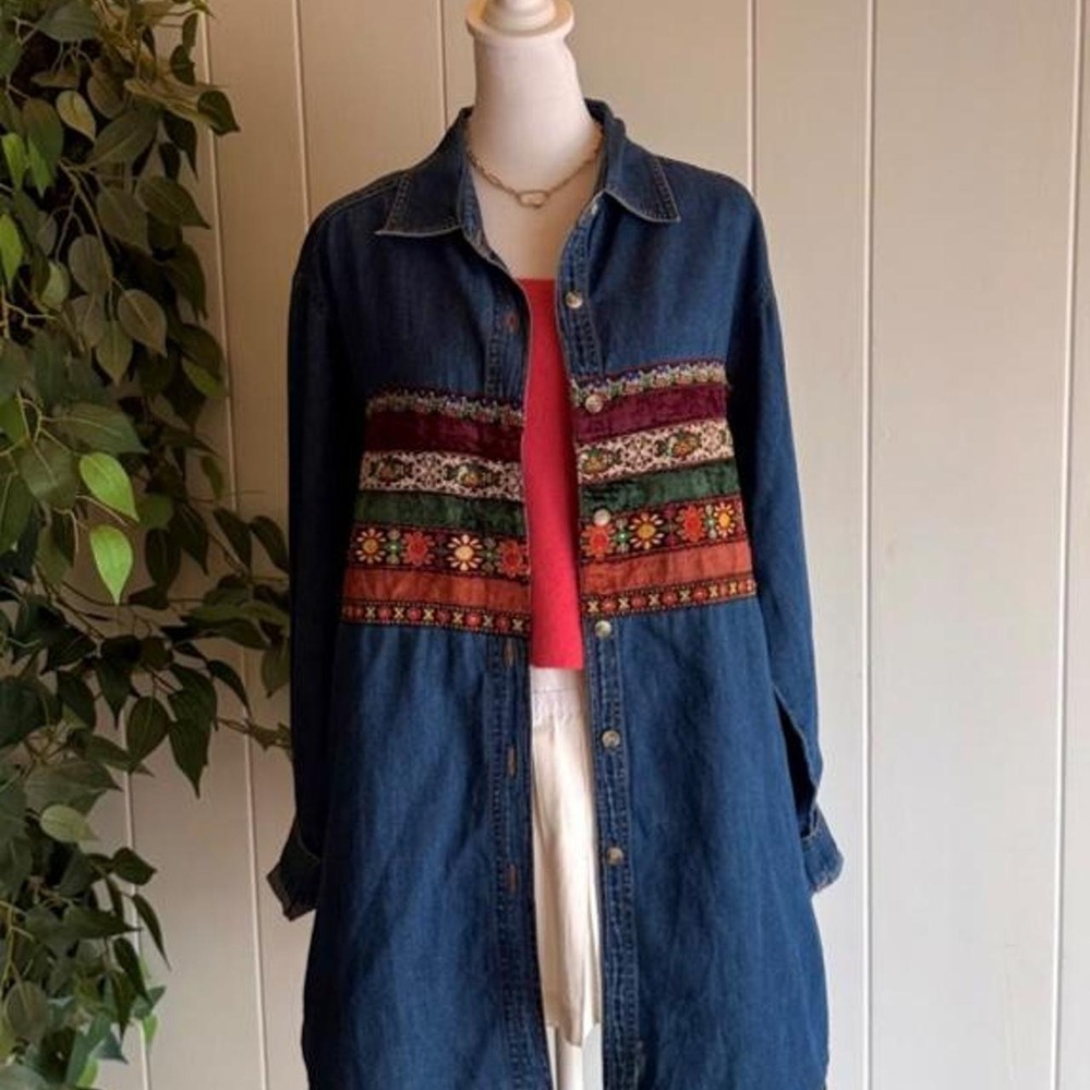 Willow Ridge Blue Denim Button Up Long Sleeve Embroidered Cotton Top Size Medium